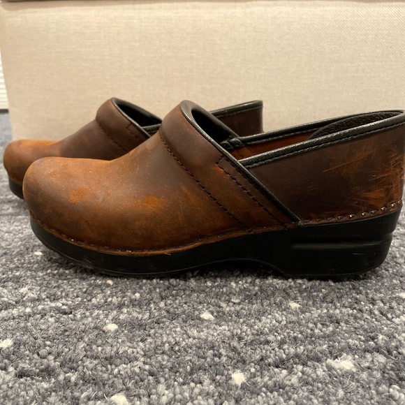 Dansko Professional Clog - Picture 2 of 10